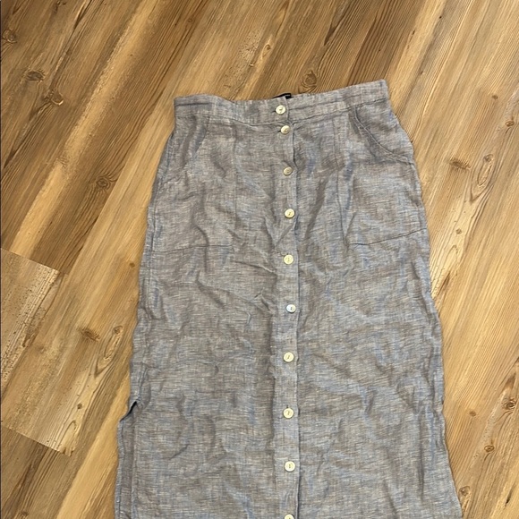 Tahari Blue 100% linen skirt - Picture 6 of 8